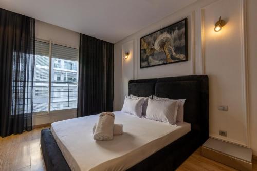 Postel nebo postele na pokoji v ubytování Modern 3BR with High Amenities and Stylish Decor