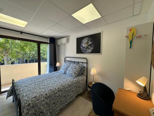 L'étape Aixoise - appartement climatisé terrasse centre ville Rotonde cours Mirabeau allées provençales