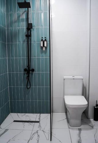 Ein Badezimmer in der Unterkunft Hotel Mountime Kazbegi