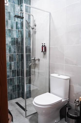 Ein Badezimmer in der Unterkunft Hotel Mountime Kazbegi