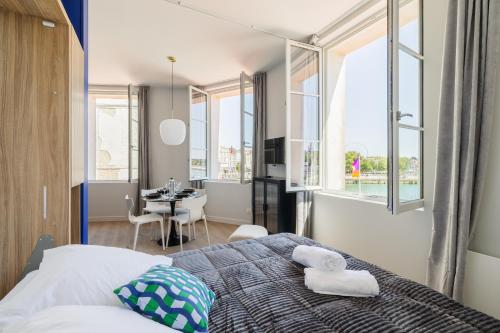 Appartement chic vue imprenable sur le vieux port photo 2