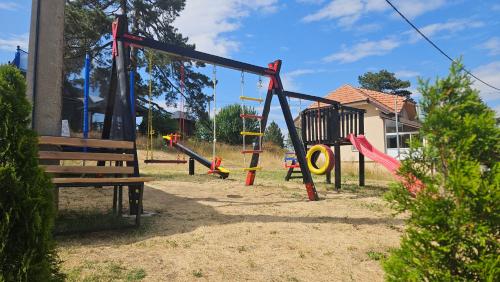 Laste mänguala majutusasutuses Apartmani Radovanović