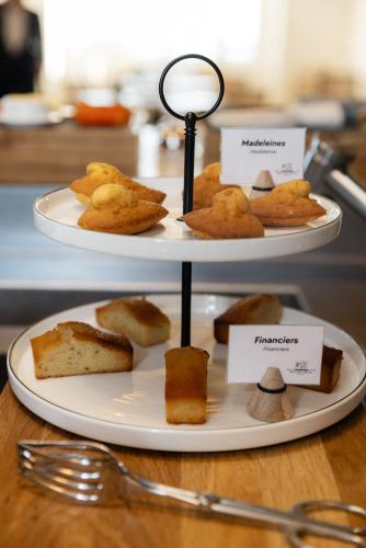 Jídlo v hotelu nebo okolí