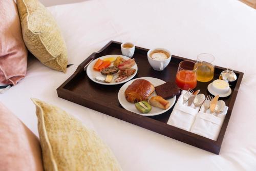 Jídlo v hotelu nebo okolí