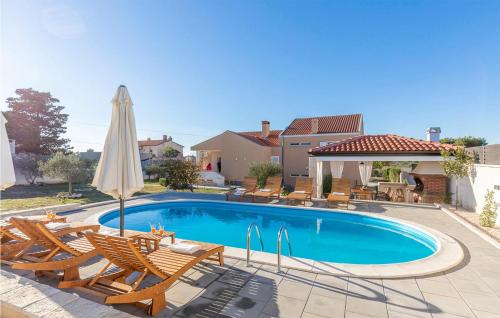 Awesome Home In Vrsi With Wifi