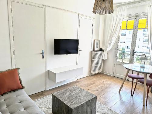 Studio au calme 100 mètres de la croisette