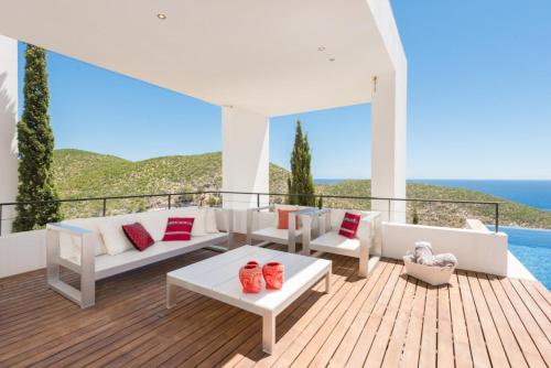 Luxury Villa with Private Pool, Ibiza Villa 1267