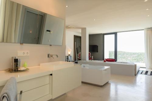 Luxury Villa with Private Pool, Ibiza Villa 1267 photo 3