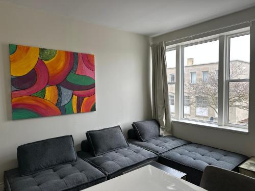 Posezení v ubytování Furnished Simcoe Lofts