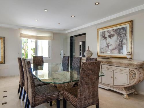 Villa de lujo en Marbella para eventos con servicios exclusivos - ES-175-2