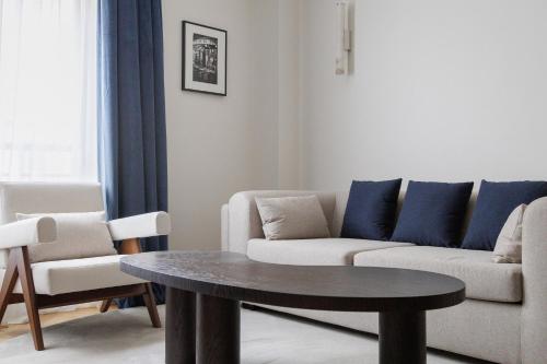 Splendid apartment with AC in Champs Élysées for 4PAX