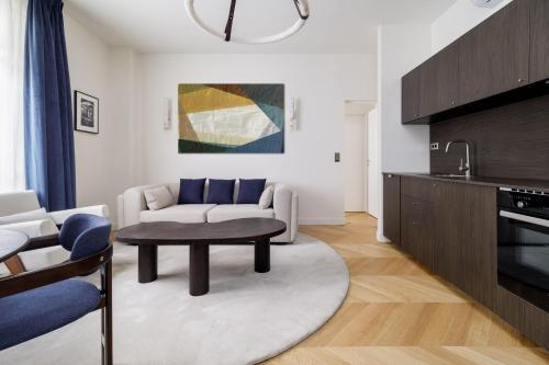 Splendid apartment with AC in Champs Élysées for 4PAX