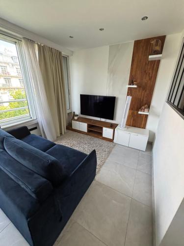 Modern 1BR by Parc Monceau