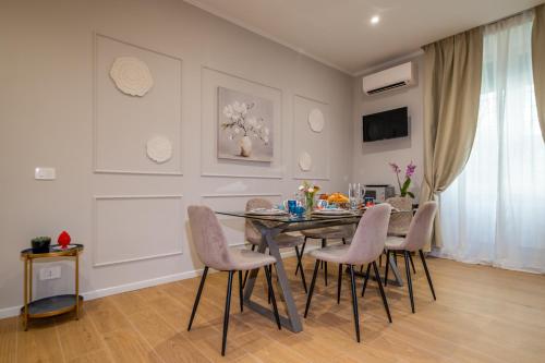 THE SUITEST MAISON Boutique Holiday Apartment Zona Colosseo