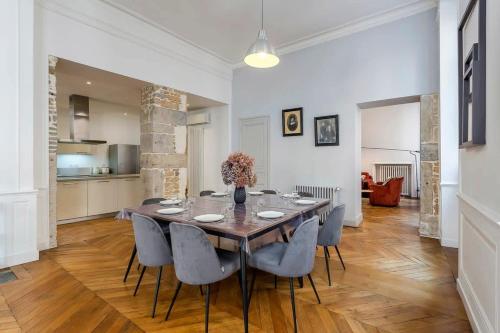 Charlie - Furnished apartment 260m² Downtown Lyon