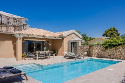 Бассейн в Oleanna Villas - Villa Olea или поблизости
