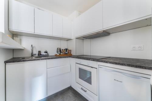Charming flat, center of Paris photo 8