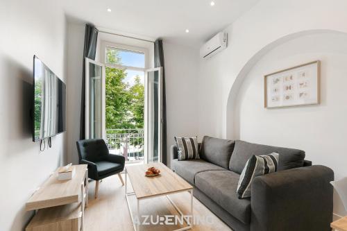 Azurenting - vue sur le port - amazing stay 1