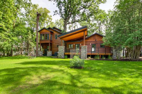 Κήπος έξω από το Short Drive to Itasca State Park - Waterfront Home