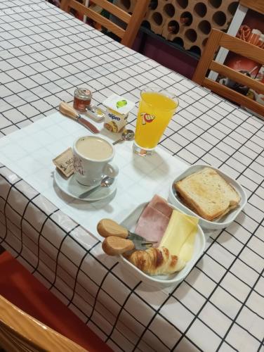 Morgenmad for gæster der bor på Albergue do Visconde