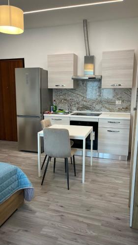 Kuchyň nebo kuchyňský kout v ubytování Luca's House Bergamo Orio