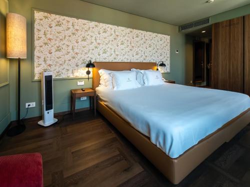 Katil atau katil-katil dalam bilik di Lisboa Carmo Hotel
