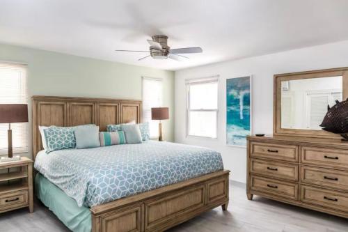 Katil atau katil-katil dalam bilik di Modern Apartament beachfront the bight settlement Turks and Caicos Island