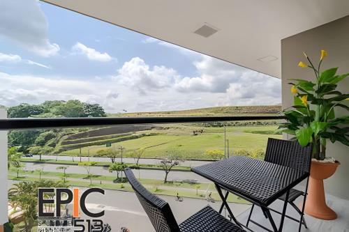 Balkoni atau teres di Epic Suite 513 Deluxe Aeropuerto 6P 2Hab