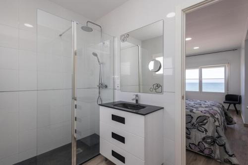 Ένα μπάνιο στο Villa Prestige Beach