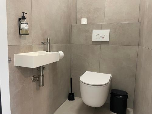 New High-end Suite Historic Building In Safe Areaにあるバスルーム