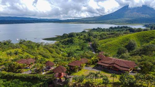 Landskap semula jadi dekat dengan rumah percutian