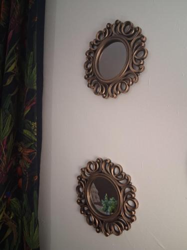 Crown House Studio Apartment photo 20