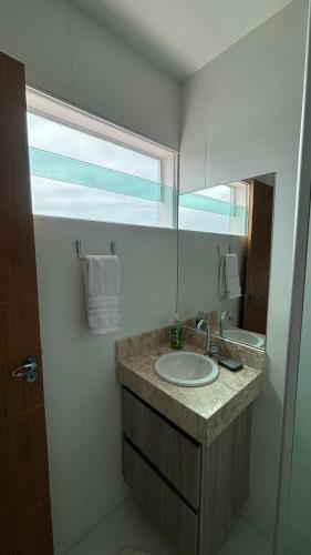 Bilik mandi di Apartamento Aconchego de Carapibus
