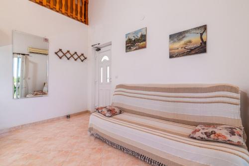Family-friendly apartments with swimming pool Cancini, Porec - 24335