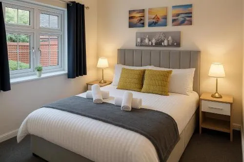 Elegant 2 Bed-Ground Floor photo 1