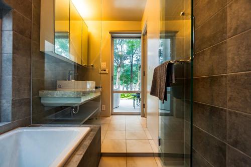 Koupelna v ubytování CORAL ISLAND - Vacation STAY 86256v