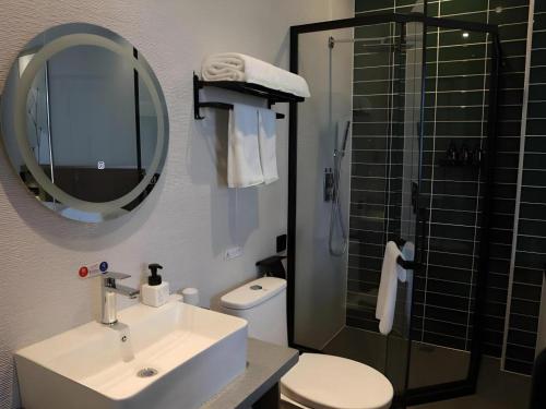Un baño de Green Tree Inn Express Inner Mongolia Ulan Qab High-Speed Railway Station