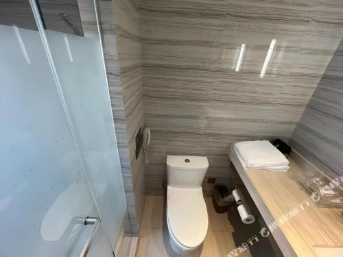 Zhangjiagang Guomao Hotelにあるバスルーム