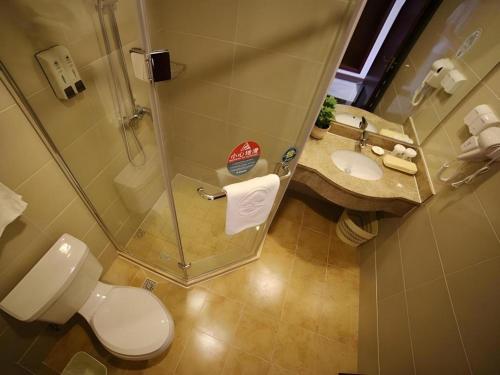 Ένα μπάνιο στο GreenTree Inn Suzhou Industrial Zone Yangcheng Lake Weiting Mong Kok Express Hotel