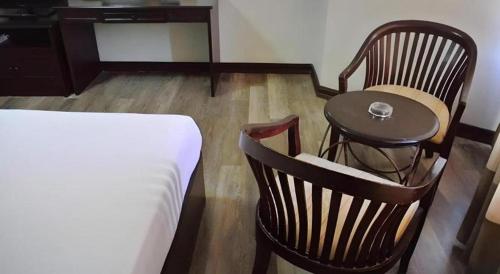 Фотография из галереи Royal Diamond Hotel в городе Пхетбури
