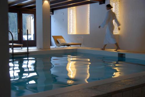 Πισίνα στο ή κοντά στο Romantik Hotel Post