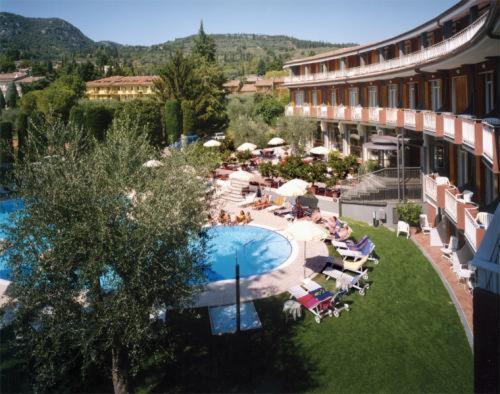 Bazén v ubytování Hotel Continental nebo v jeho okolí