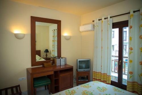Gallery image of Maritsas Hotel & Suites in Portariá