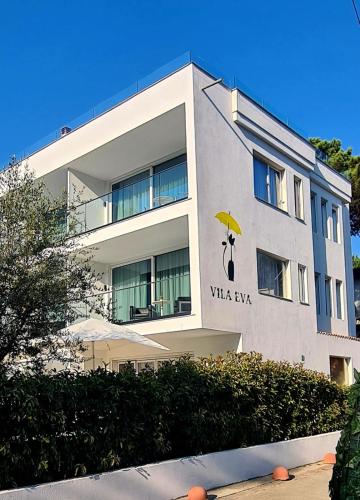 Το κτήριο όπου στεγάζεται  το ξενοδοχείο διαμερισμάτων