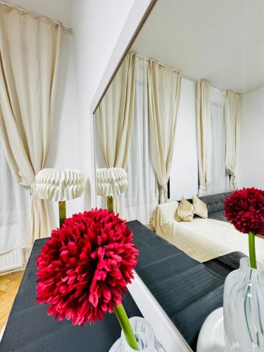 Affordable Apartment, 4 Minutes from Stadthalle and U6 Metro
