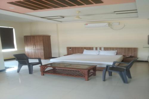 Fotografie z fotogalerie ubytování Hotel O Athitya Resort v destinaci Sīkar