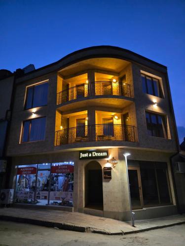 Budova, kde se apartmán nachází