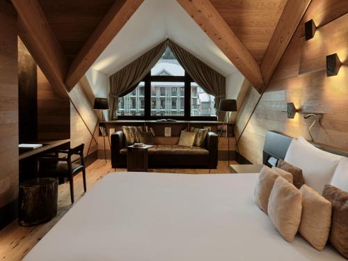 Posezení v ubytování The Chedi Andermatt
