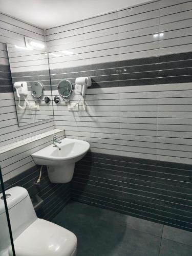 Fotografie z fotogalerie ubytování Hotel Horizon International v destinaci Taliparamba