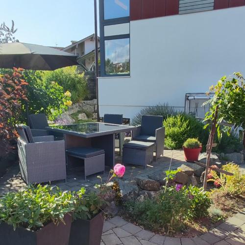 Taman di luar Ferienwohnung Alpenglück hoch3